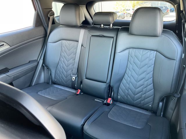 2025 Kia Sportage X-Line Image 24 of 25