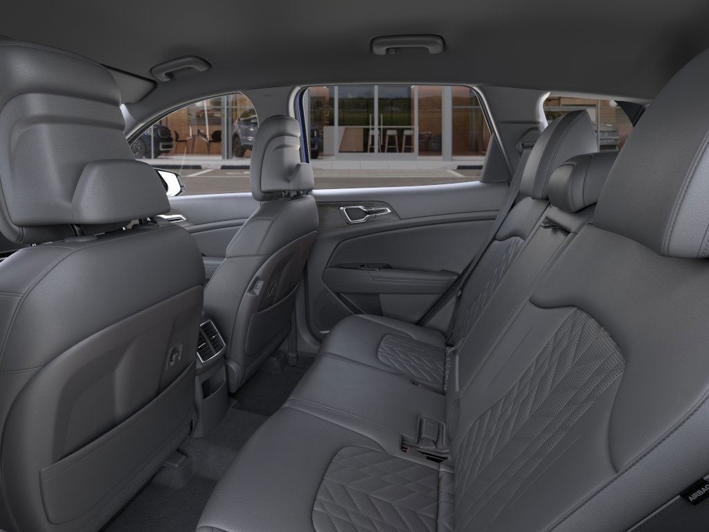 Vehicle image 18 of 27