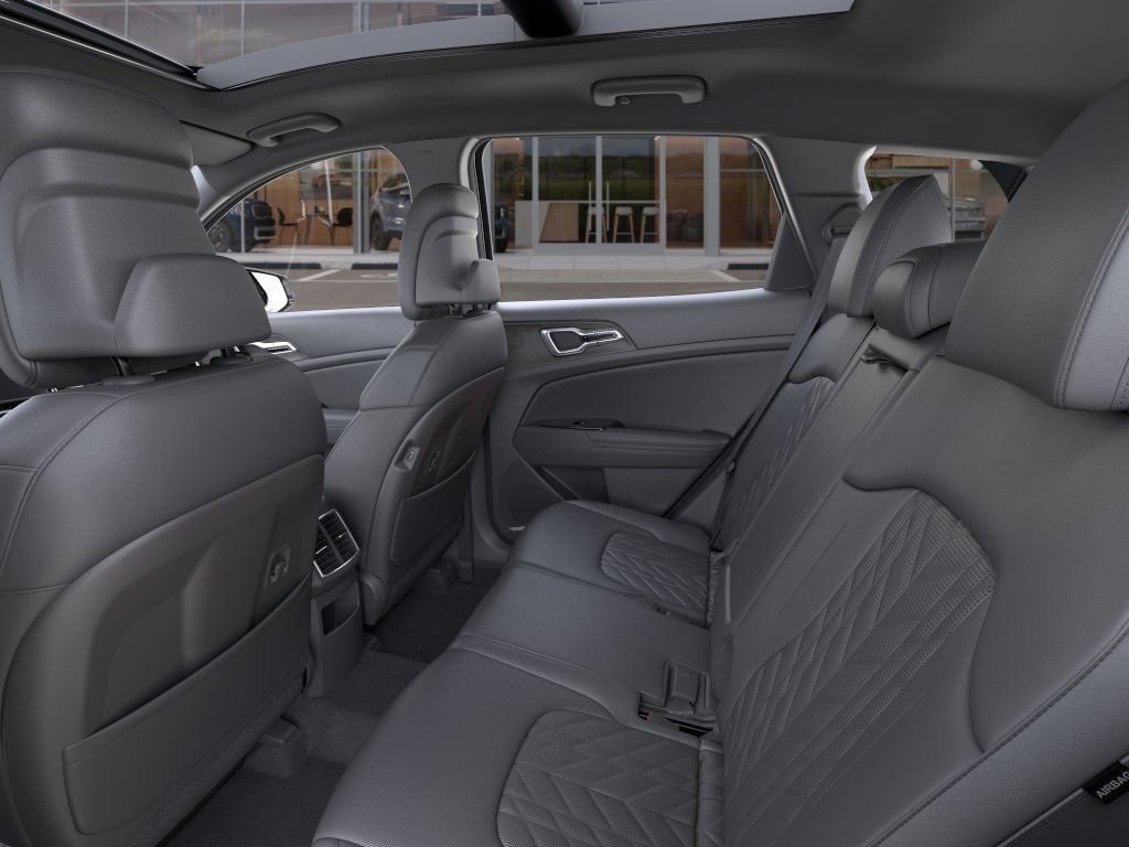 Vehicle image 18 of 31