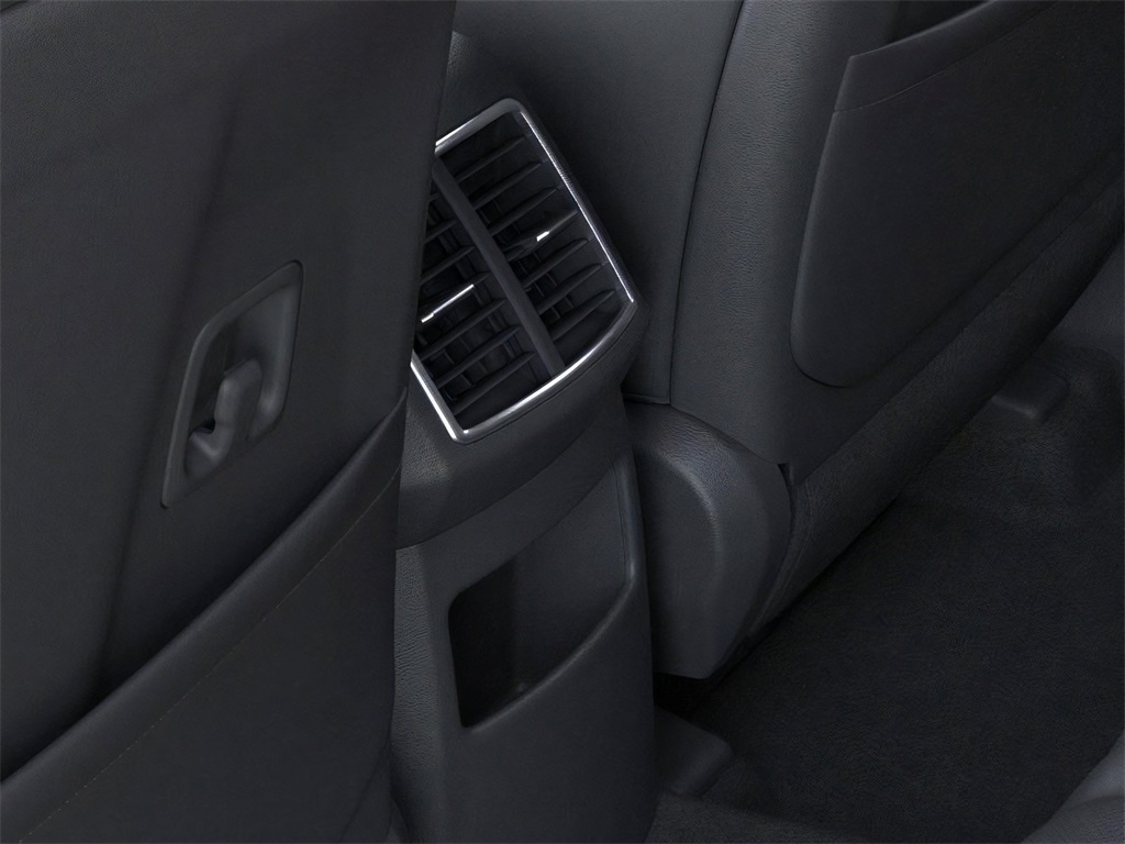 Vehicle image 29 of 31