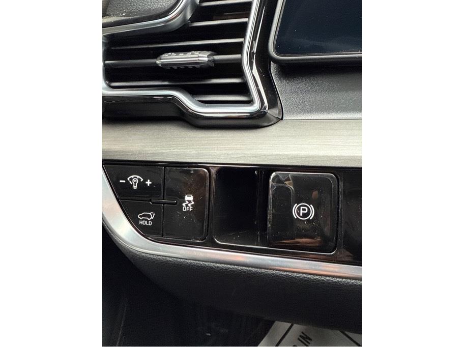 Vehicle image 22 of 22