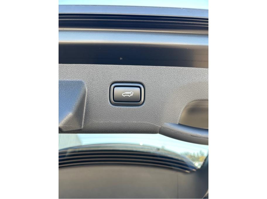 2025 Kia Sportage X-Pro Prestige Image 24 of 29