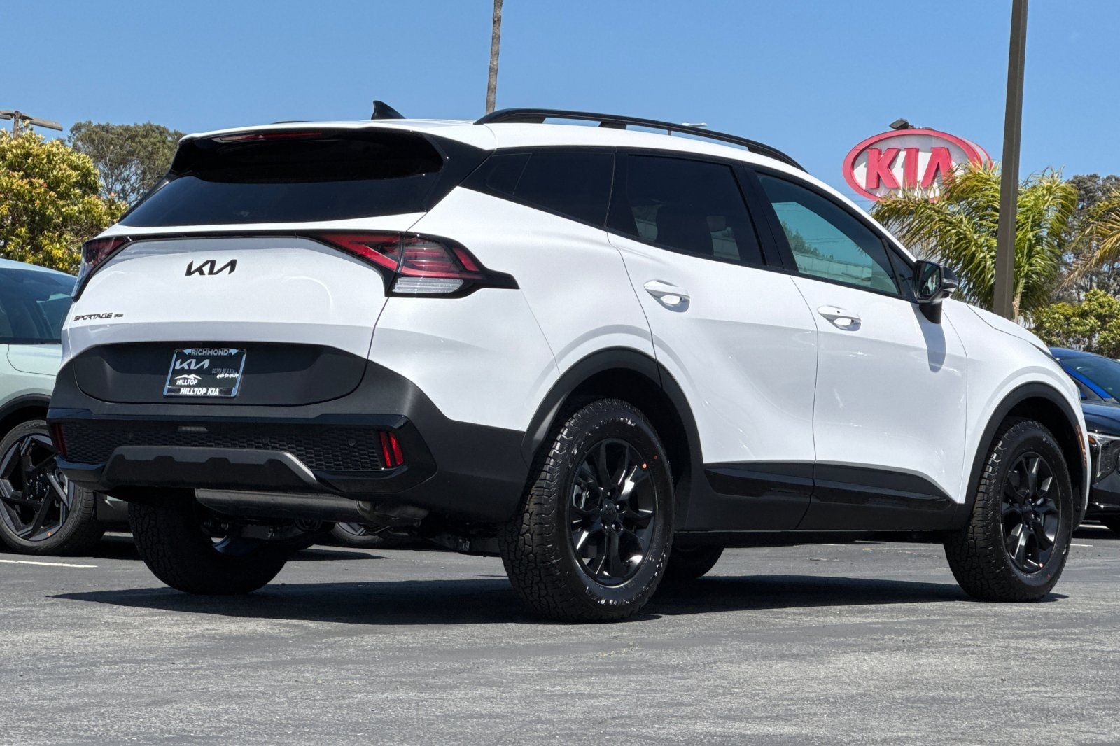2025 Kia Sportage X-Pro Prestige Image 6 of 25