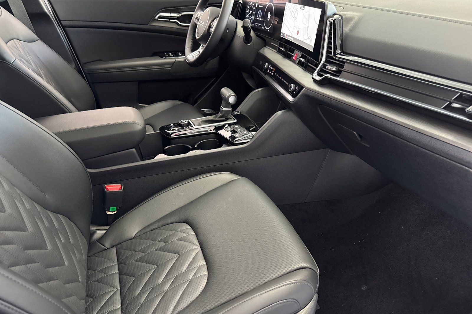 2025 Kia Sportage X-Pro Prestige Image 9 of 25