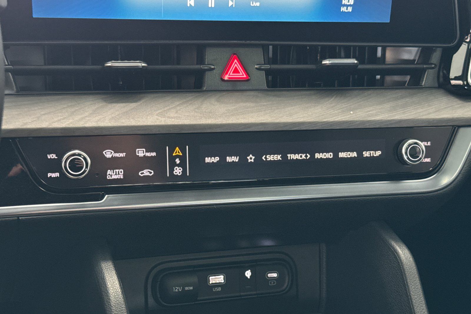 2025 Kia Sportage X-Pro Prestige Image 19 of 25