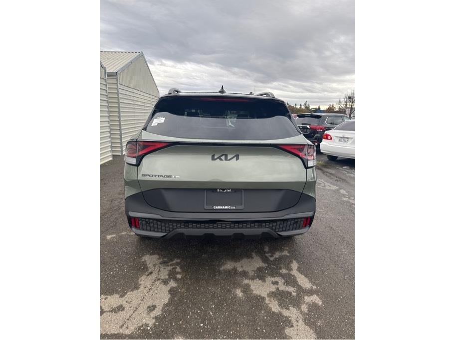 Vehicle image 5 of 19