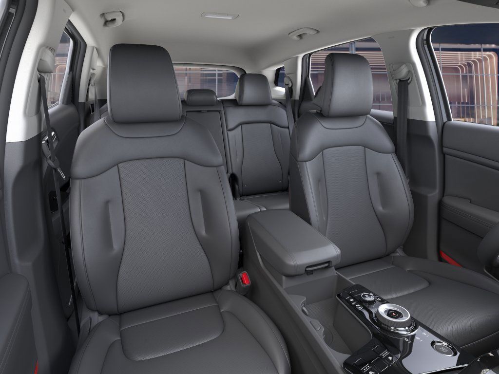 2025 Kia Sportage Hybrid EX Image 17 of 29