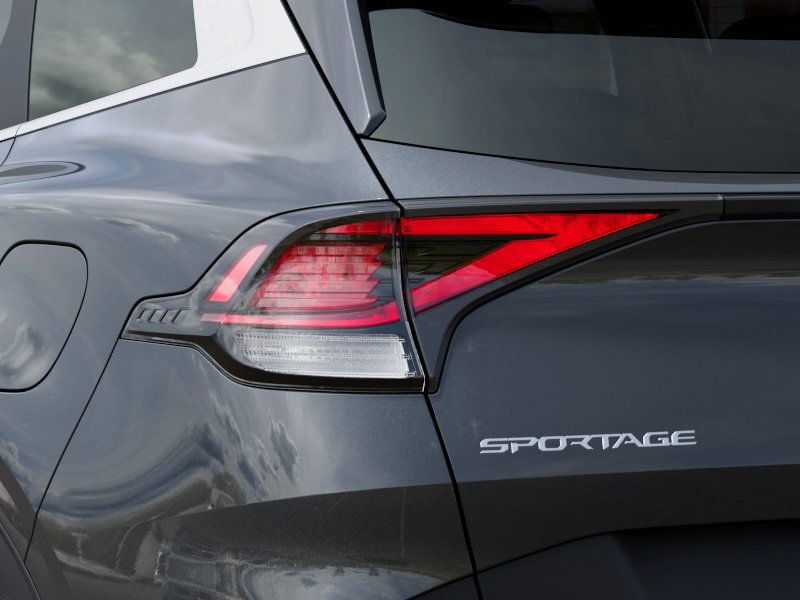 2025 Kia Sportage Hybrid EX Image 14 of 29