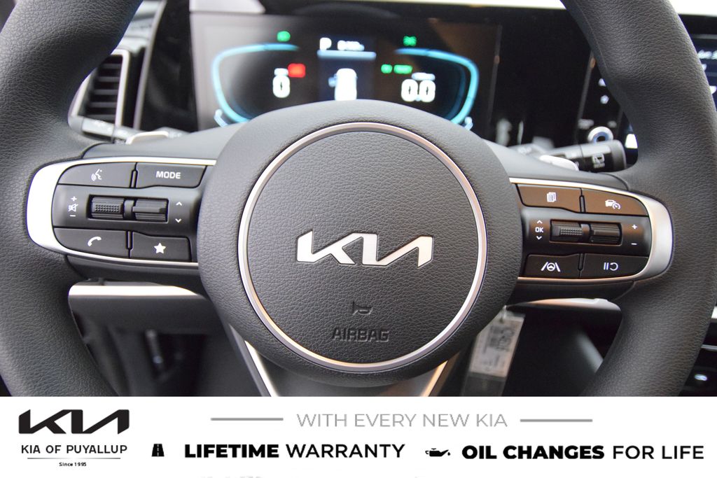 2025 Kia Sportage Hybrid LX Image 12 of 27