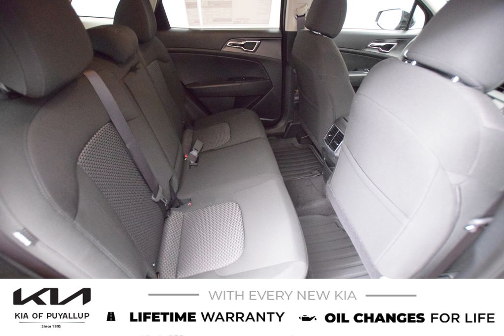 2025 Kia Sportage Hybrid LX Image 23 of 27