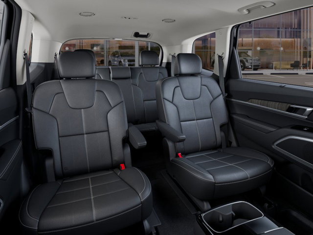 Vehicle image 17 of 27