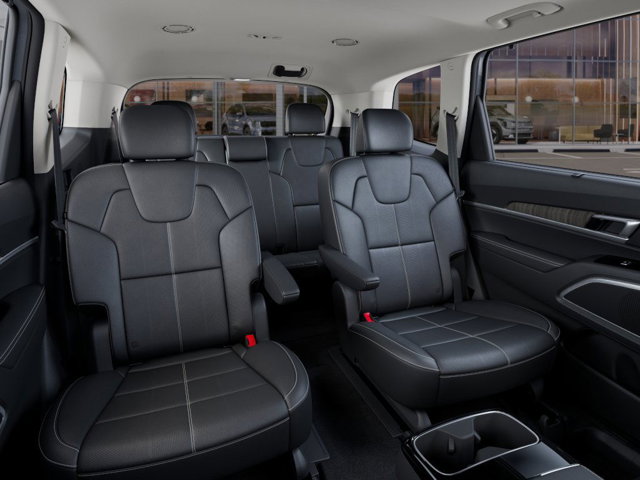 Vehicle image 17 of 27