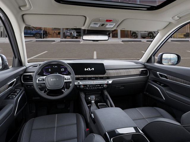 Vehicle image 15 of 27