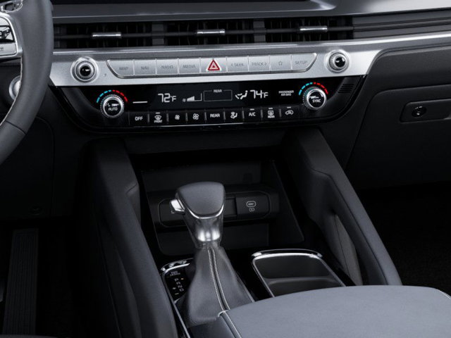 Vehicle image 24 of 27