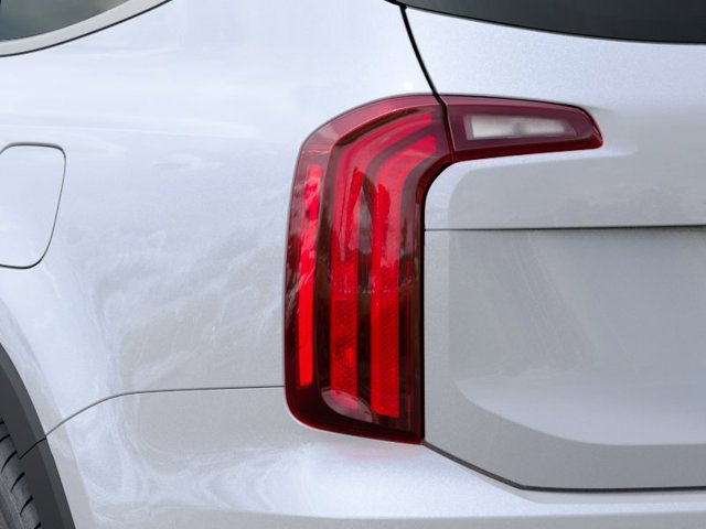 Vehicle image 13 of 27