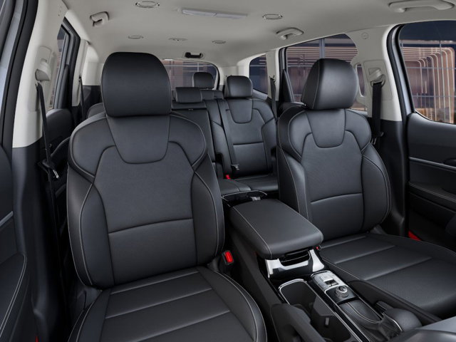 Vehicle image 16 of 27