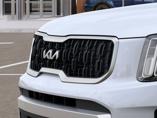 Vehicle image 14 of 27