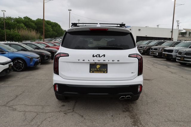 Vehicle image 6 of 21