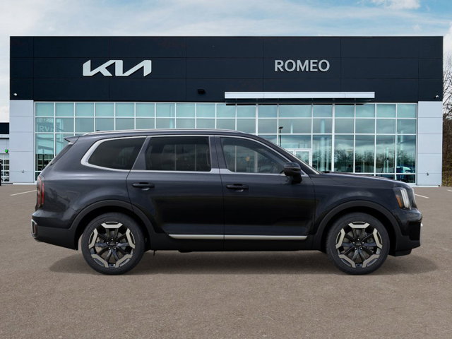 Vehicle image 6 of 27