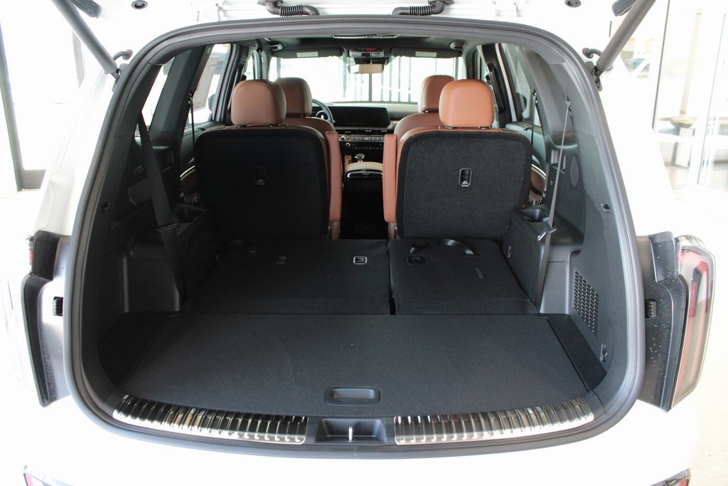 Vehicle image 10 of 29