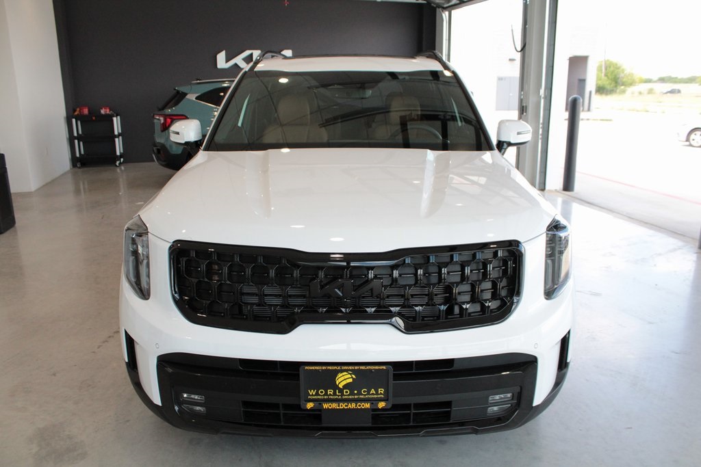 Vehicle image 2 of 29