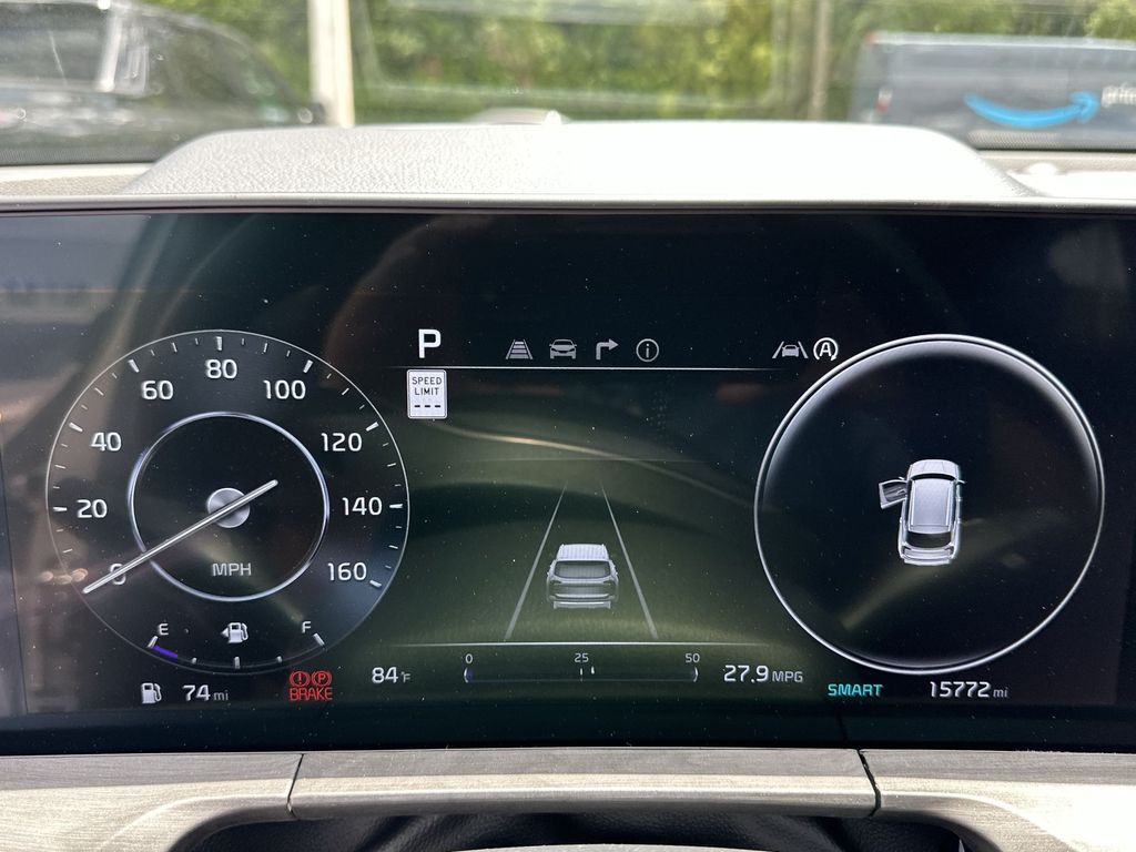 Vehicle image 20 of 33