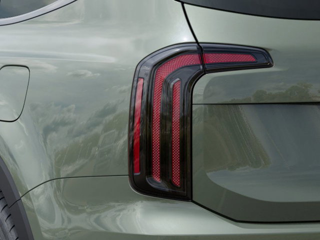 Vehicle image 13 of 27
