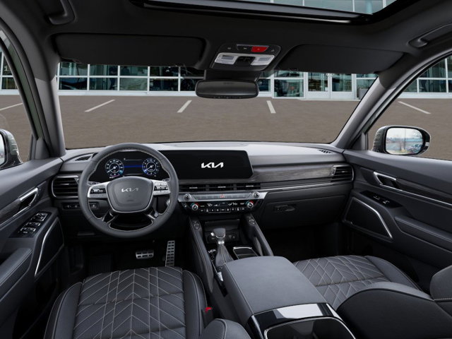 Vehicle image 15 of 27