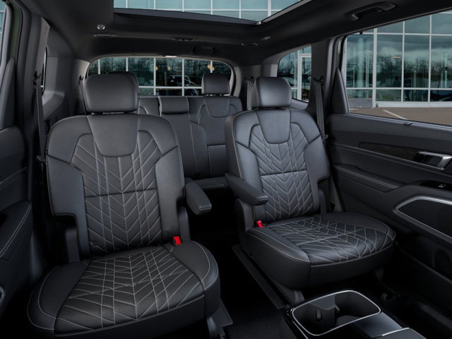 Vehicle image 17 of 27
