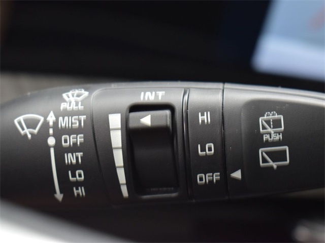 Vehicle image 48 of 52