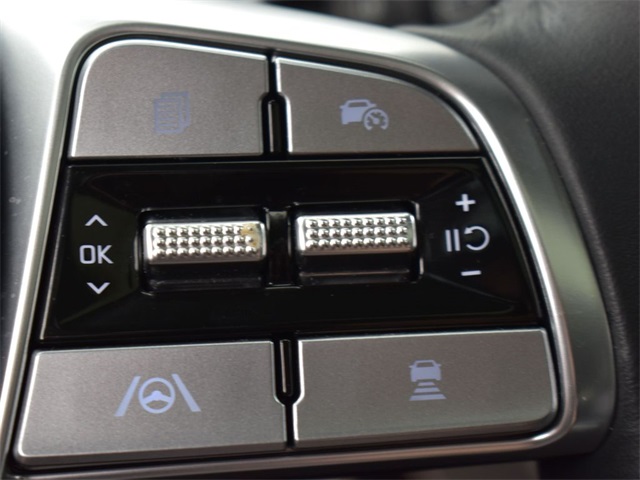 Vehicle image 46 of 52
