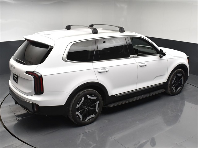 Vehicle image 19 of 52