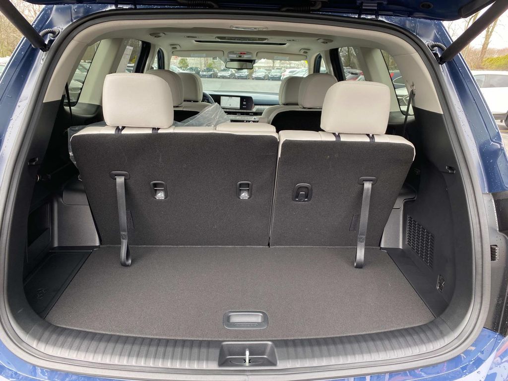 Vehicle image 5 of 20