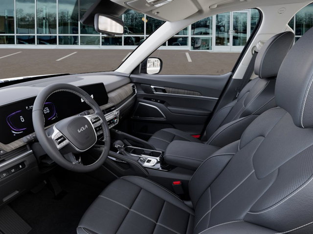 Vehicle image 18 of 27