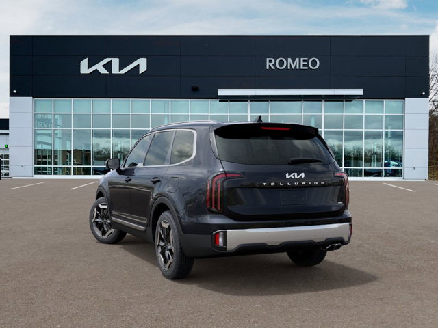 Vehicle image 10 of 27