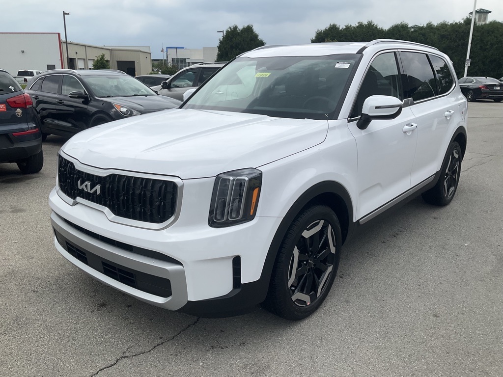 Vehicle image 1 of 34