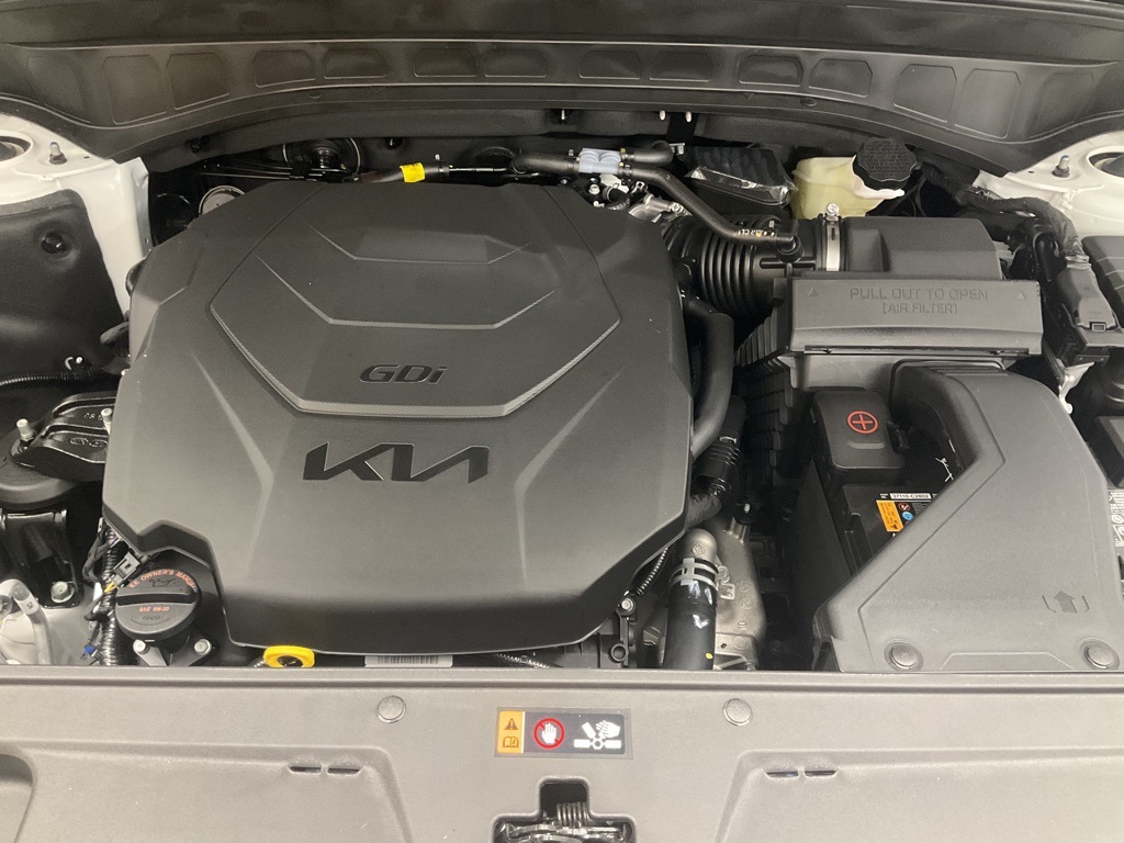 Vehicle image 8 of 34