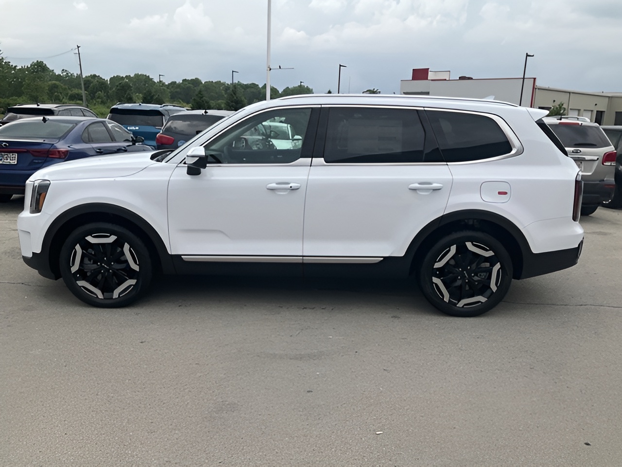 Vehicle image 34 of 34
