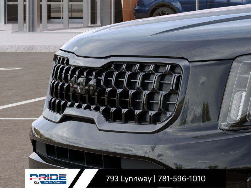 Vehicle image 24 of 27