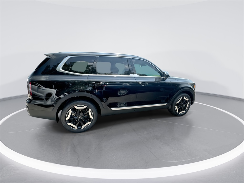 Vehicle image 4 of 31