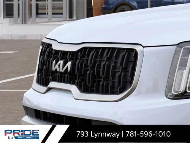 Vehicle image 14 of 28