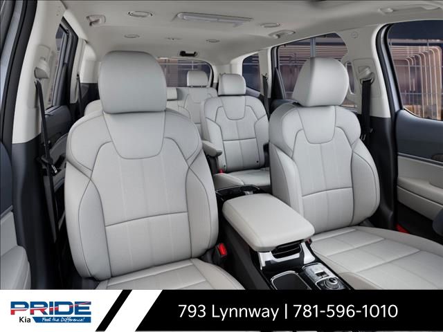 Vehicle image 16 of 28