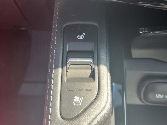 Vehicle image 31 of 37