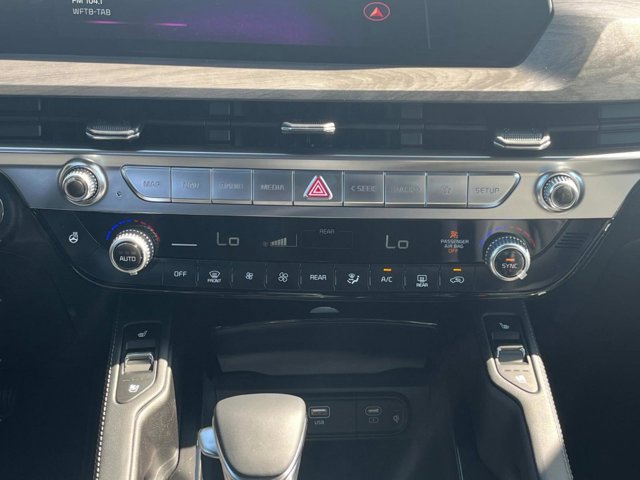 Vehicle image 15 of 37