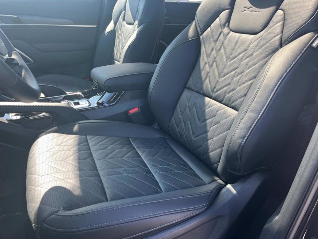 Vehicle image 26 of 37