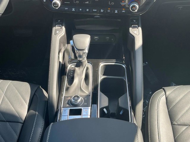 Vehicle image 16 of 37