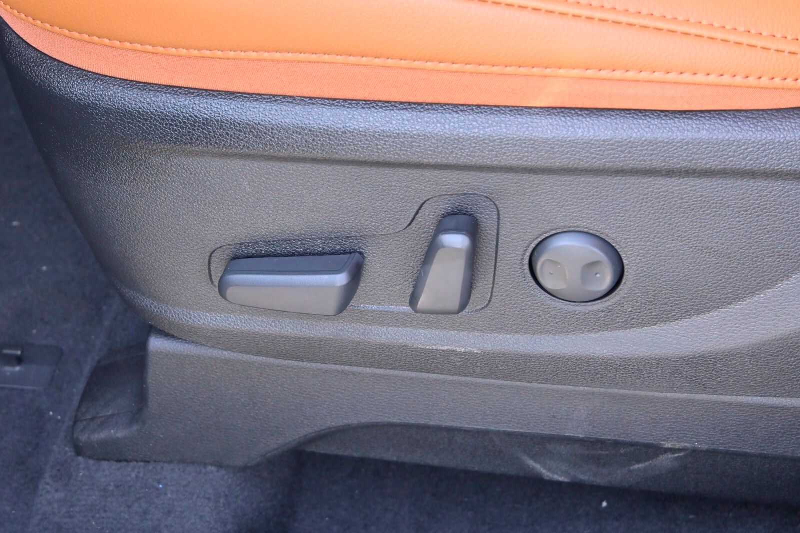 2025 Kia Telluride EX X-Line Image 26 of 35