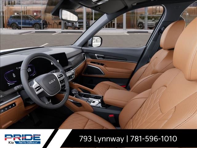 Vehicle image 17 of 36