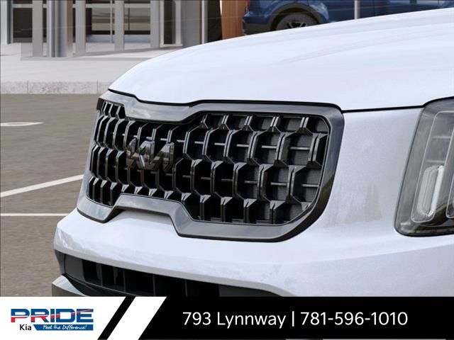 Vehicle image 13 of 36