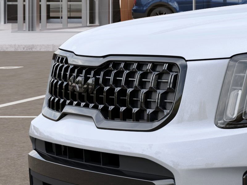 Vehicle image 13 of 36